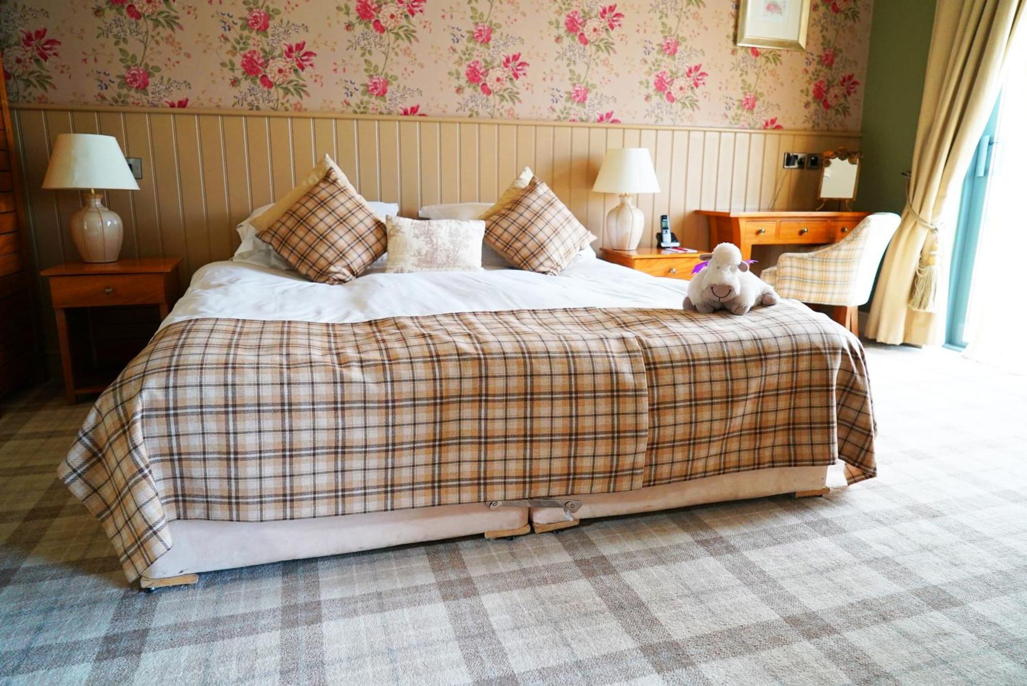 Feversham Arms Hotel & Verbena Spa Helmsley Bilik gambar